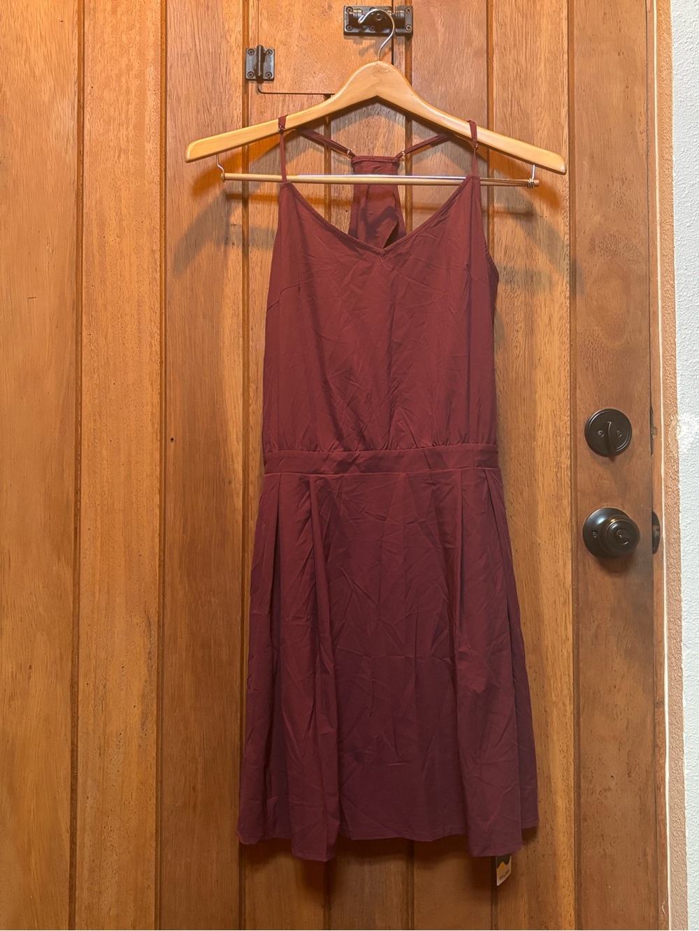 HALARA Women’s Wine / Burgundy Dress